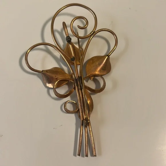 Vintage Flower Brooch. - Picture 3 of 6